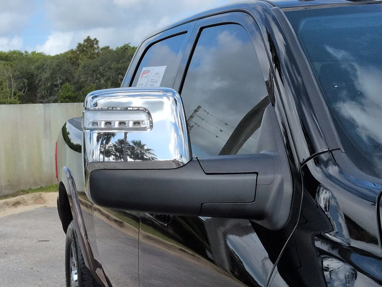 Used 2024 Diamond Black Ram Longhorn image 11