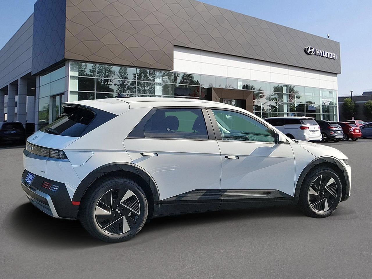 New 2026 Atlas White Hyundai SE image 2