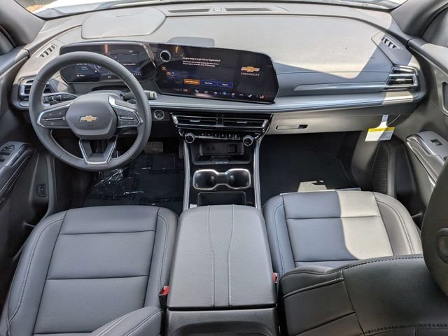 New 2027 Summit White Chevrolet LT image 16