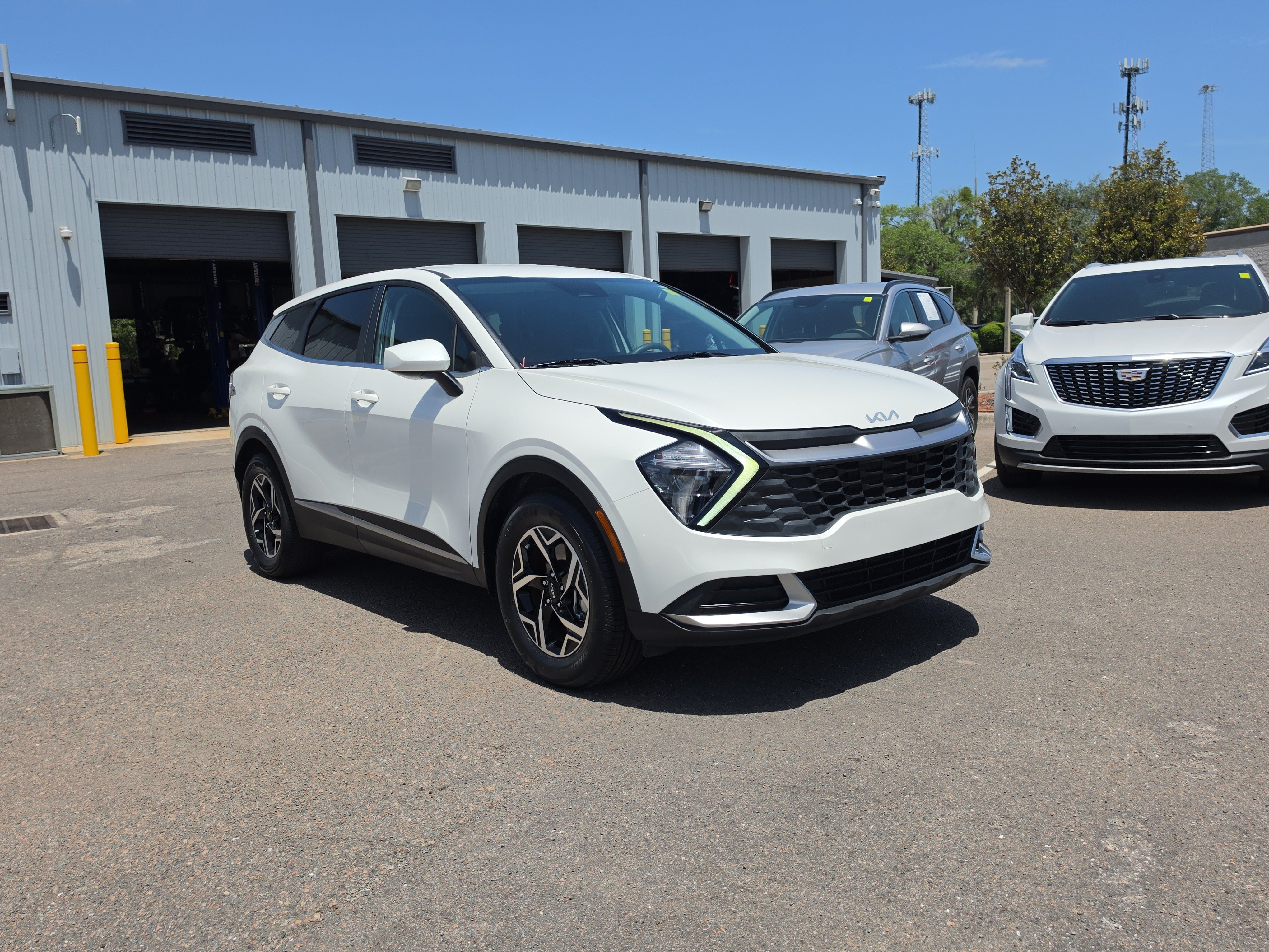 Certified Used 2023 Snow White Pearl Kia LX image 2