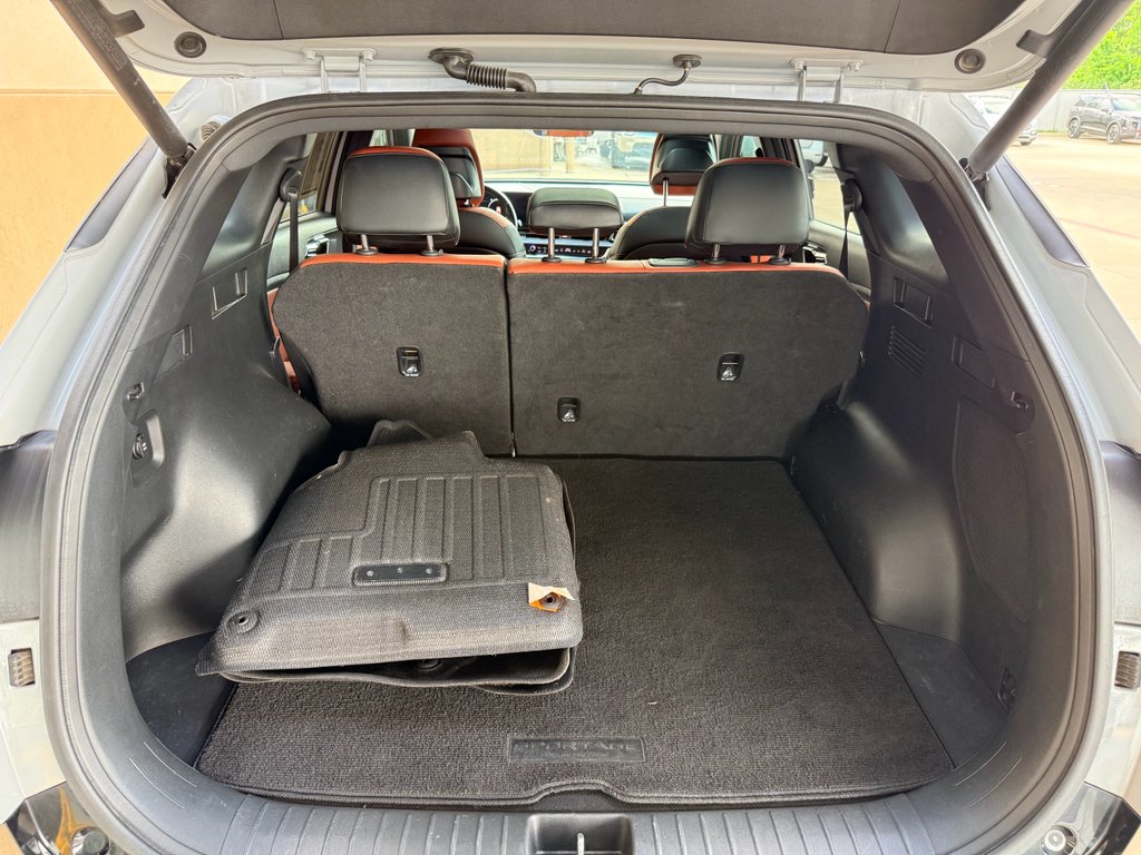 Used 2023 Wolf Gray Kia SX-Prestige image 28