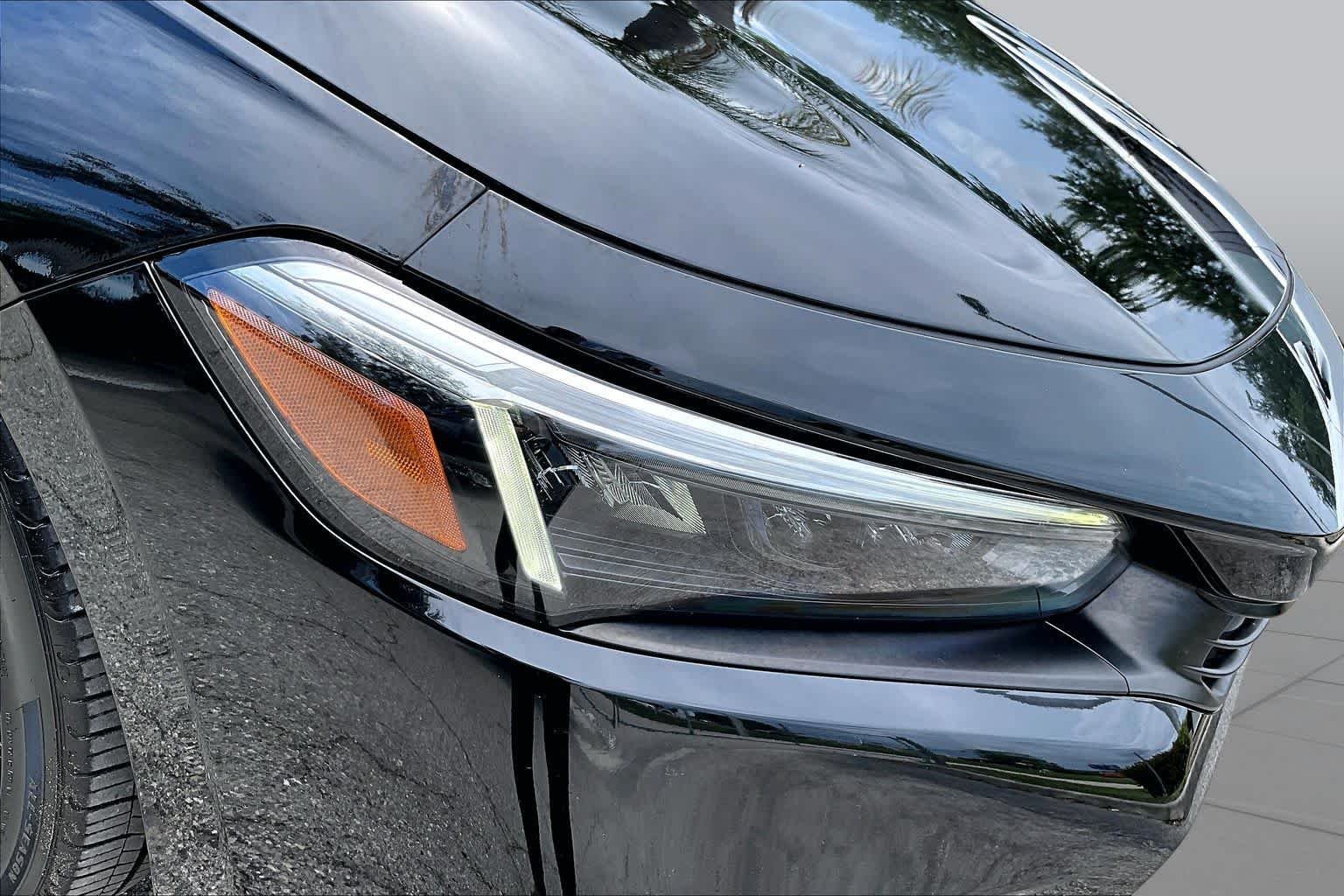 Used 2025 Crystal Black Pearl Honda Sport image 28