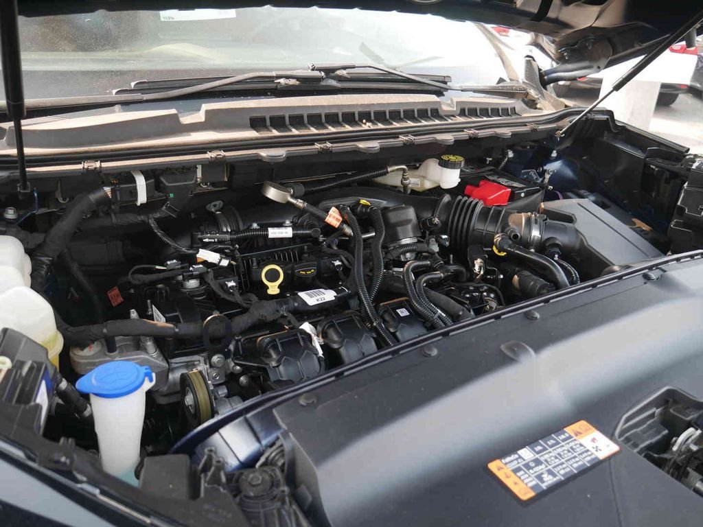 Used 2024 Blue Ford SEL image 13