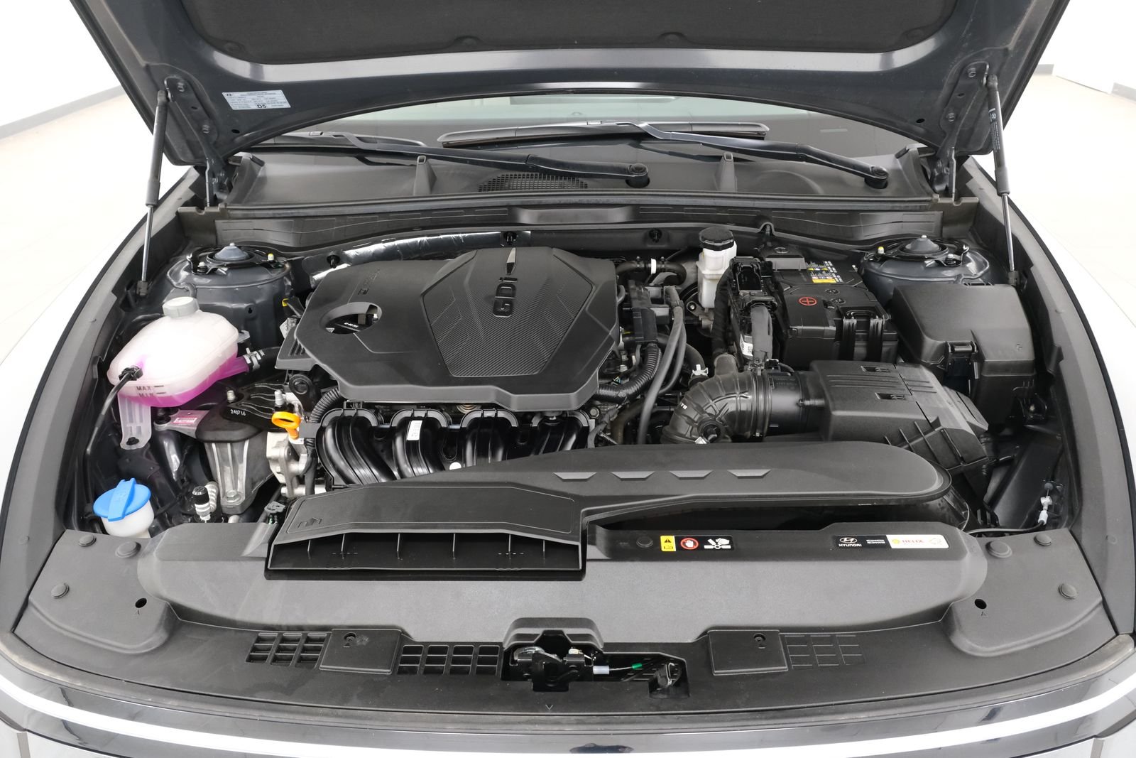 Used 2025 Portofino Gray Hyundai SEL image 40