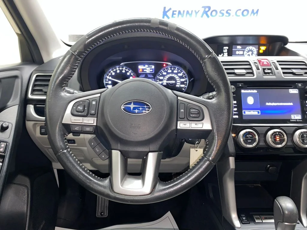 Used 2018 White Subaru 2.5i Limited image 27