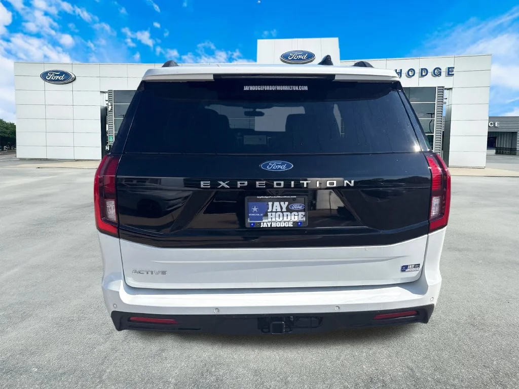 New 2026 Oxford White Ford Active image 5
