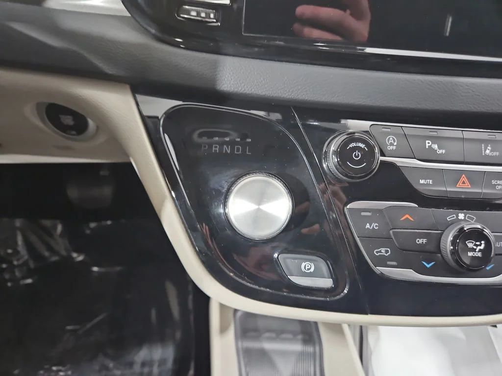 Used 2023 Gray Chrysler Touring L image 23