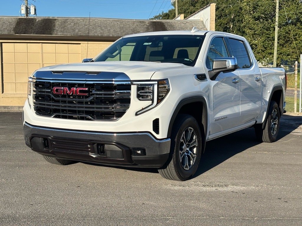 2025 GMC Sierra 4WD Crew Cab Short Box SLT's photo