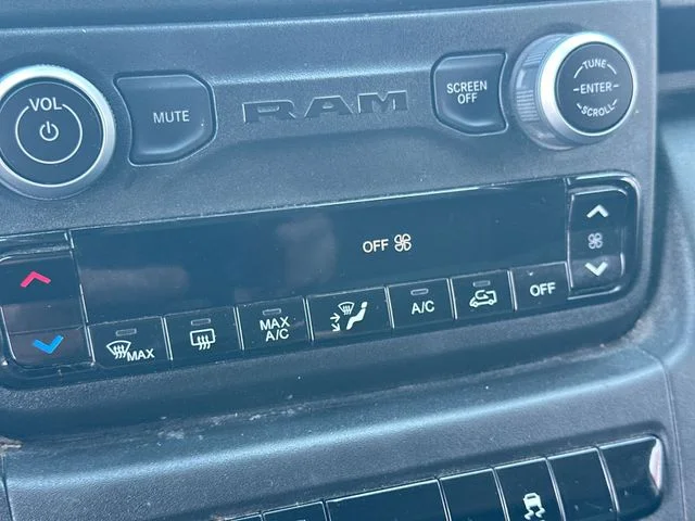Used 2025 White Ram High Roof image 17
