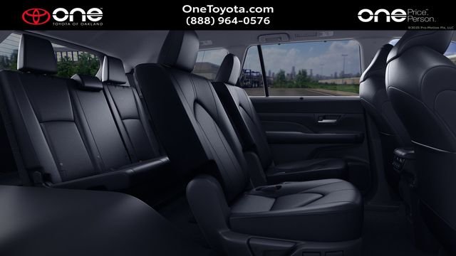 New 2026 Wind Chill Pearl <sup>1</sup> Toyota  Limited image 3