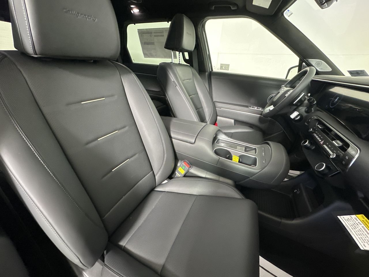 New 2026 Ecotronic Gray Pearl Hyundai Calligraphy image 24