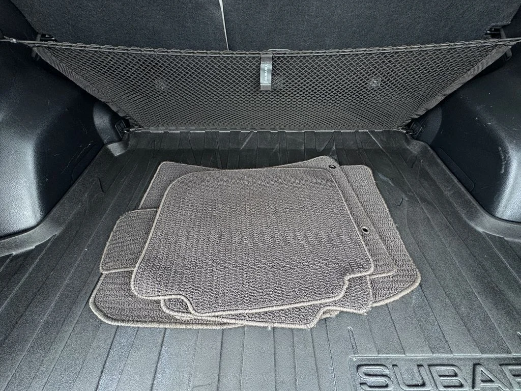 Used 2014 Gray Subaru 2.5i Limited image 41