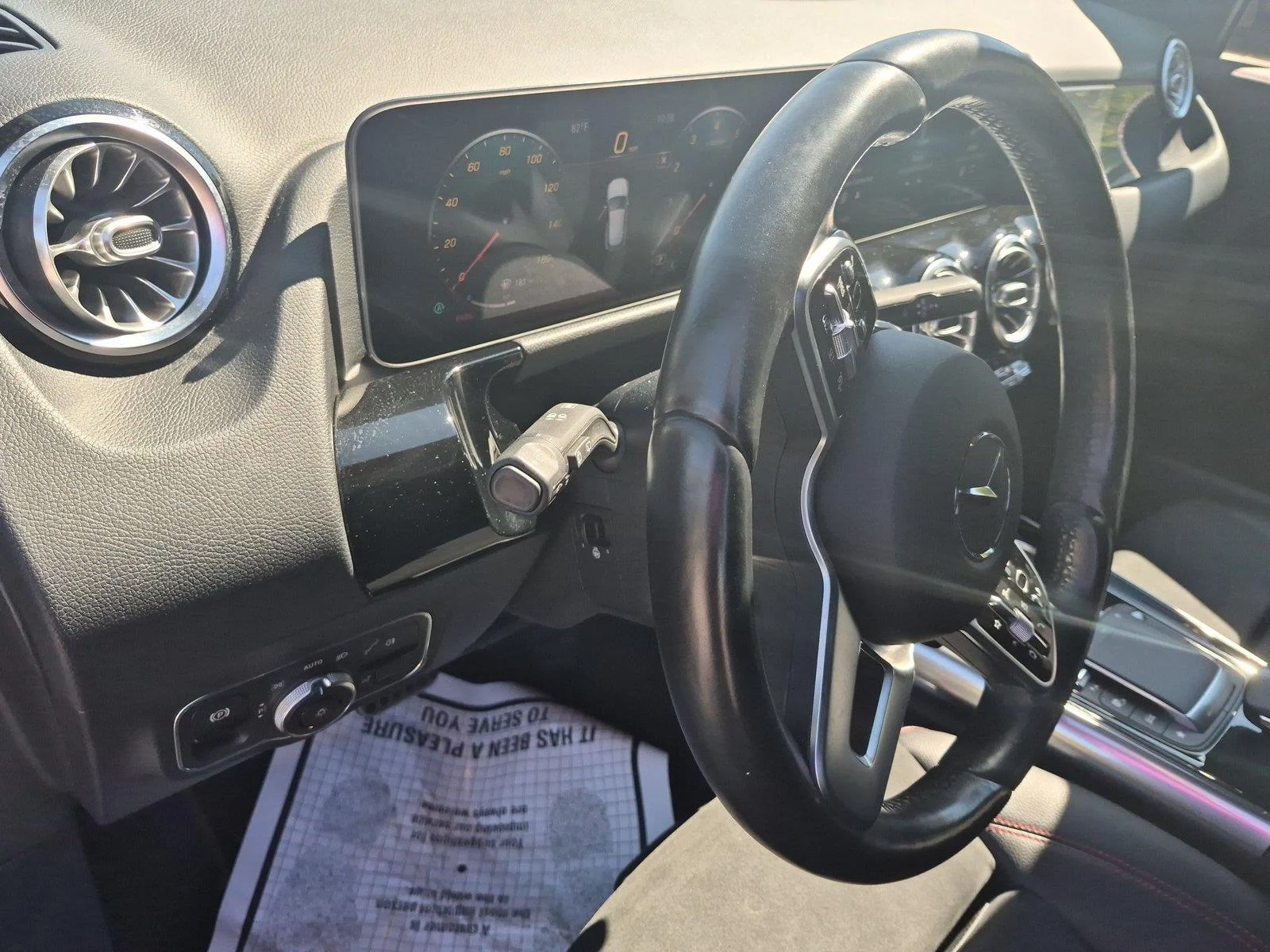 Used 2021 Rose Gold Metallic Mercedes-Benz GLA 250 image 18