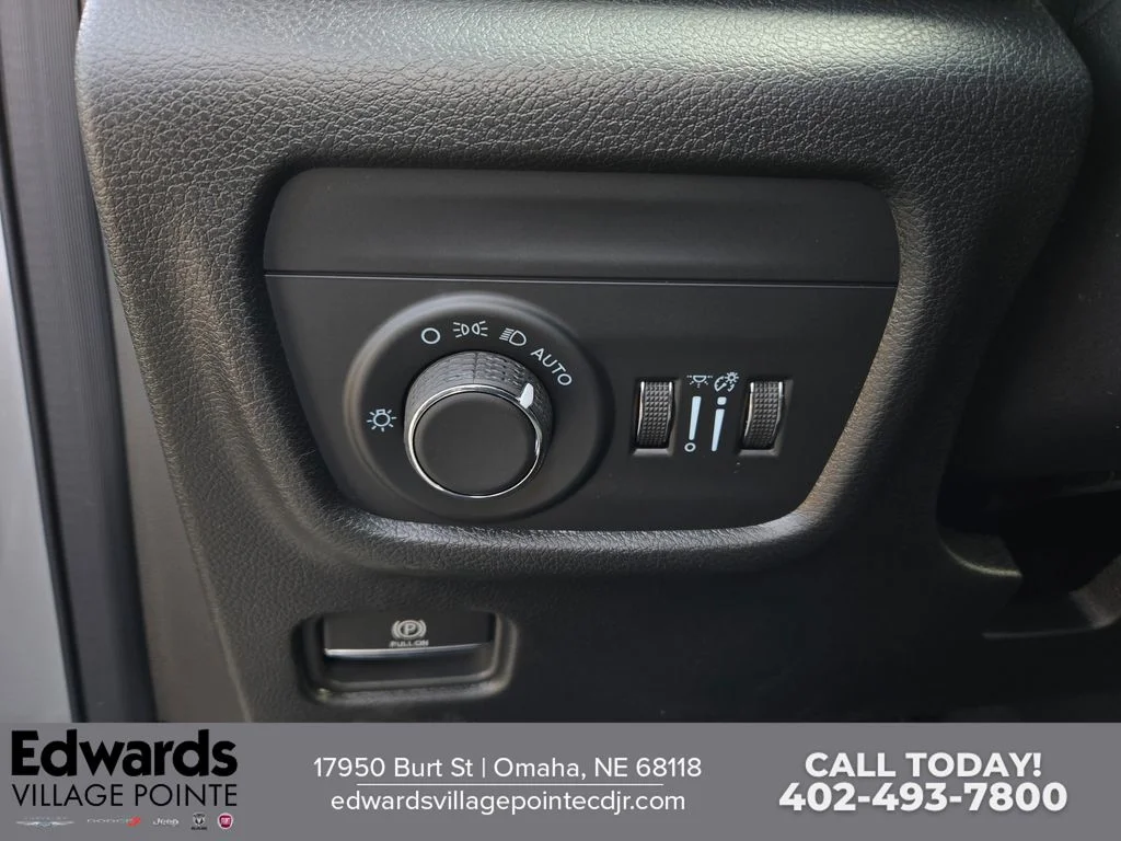 New 2026 Silver Jeep Altitude image 12