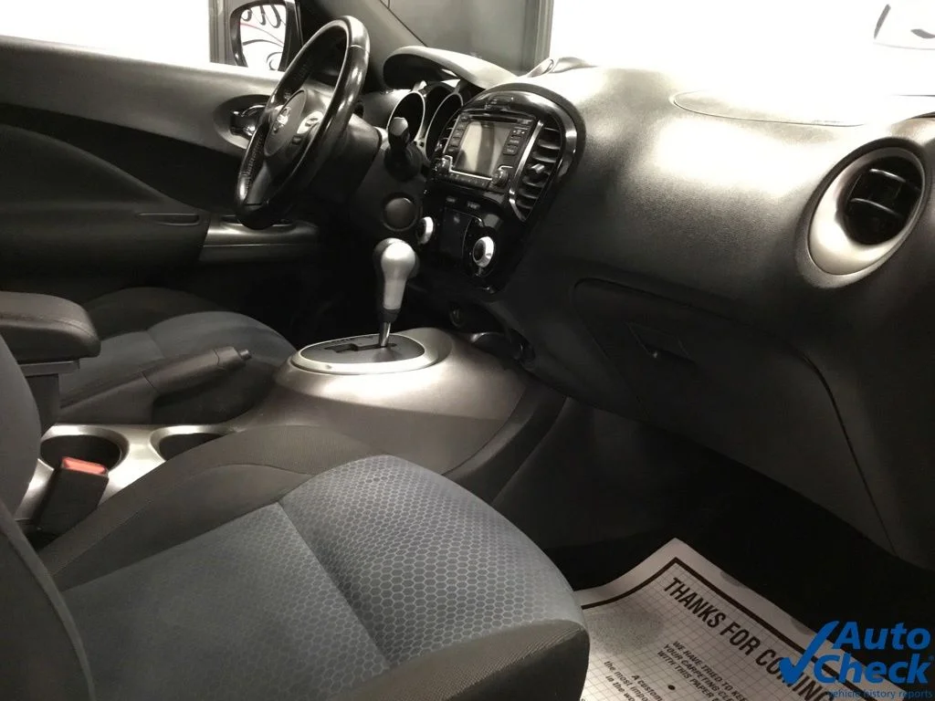 Used 2017 Silver Nissan SV image 36