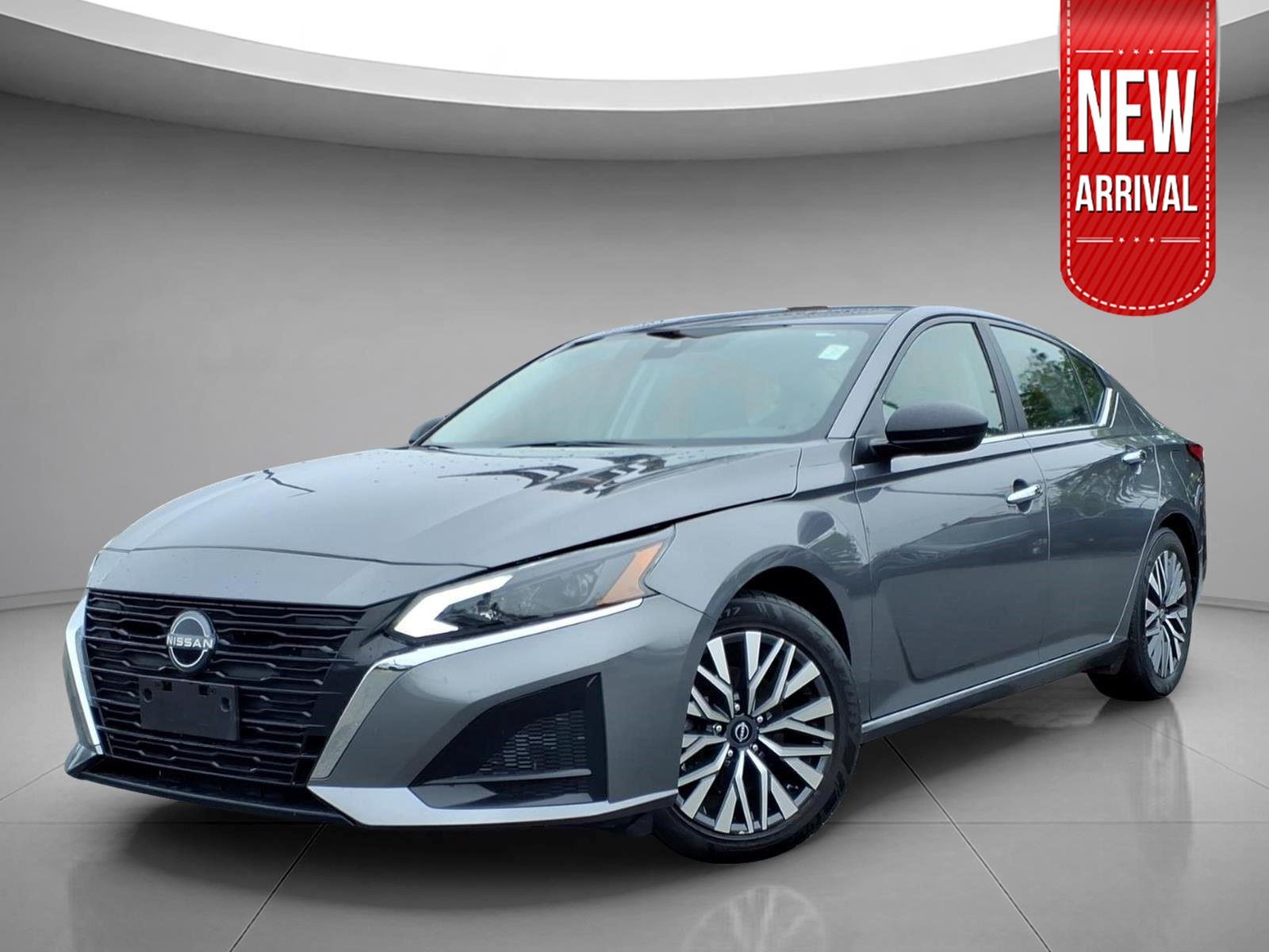 Used 2024 Gun Metallic Nissan 2.5 SV image 1
