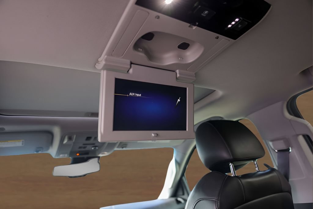 Used 2016 BLACK RAVEN Cadillac Premium Collection image 29
