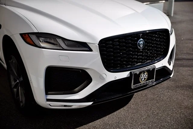 New 2026 White Jaguar P250 R-Dynamic S image 7
