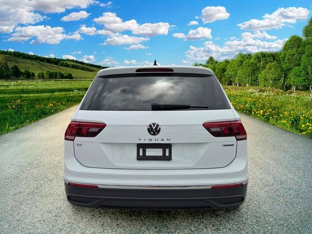 Certified Used 2024 Silver Volkswagen 2.0T SE image 5