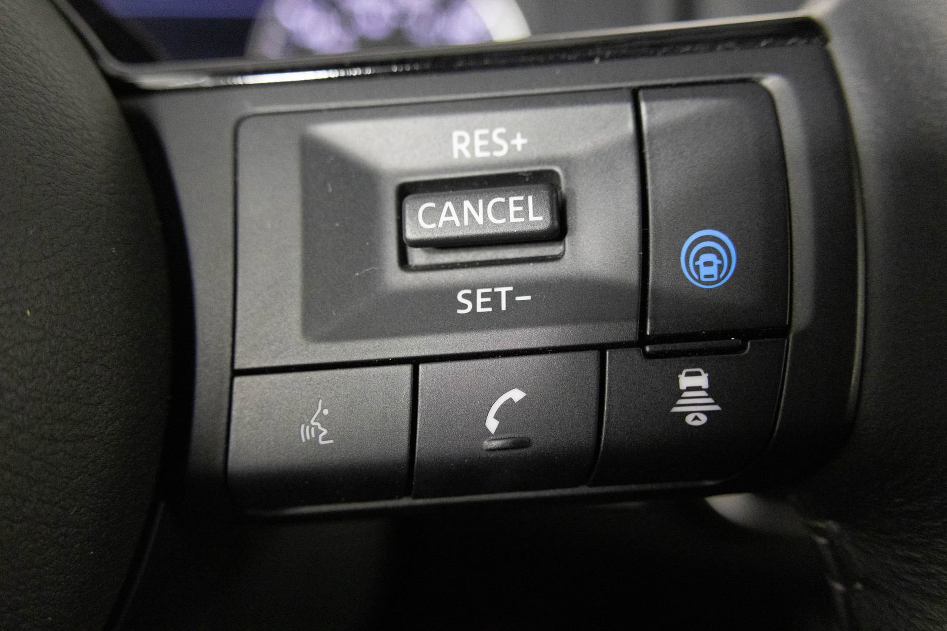 2023 NISSAN ROGUE - Image 29