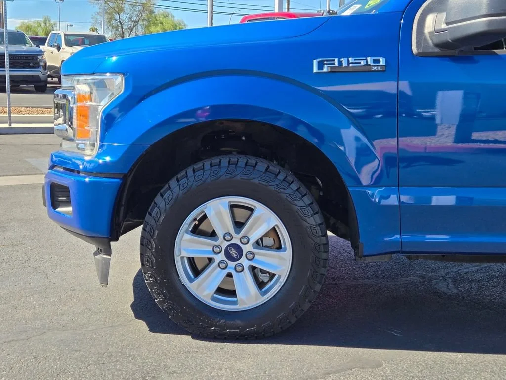 Used 2018 Lightning Blue Ford XL image 9