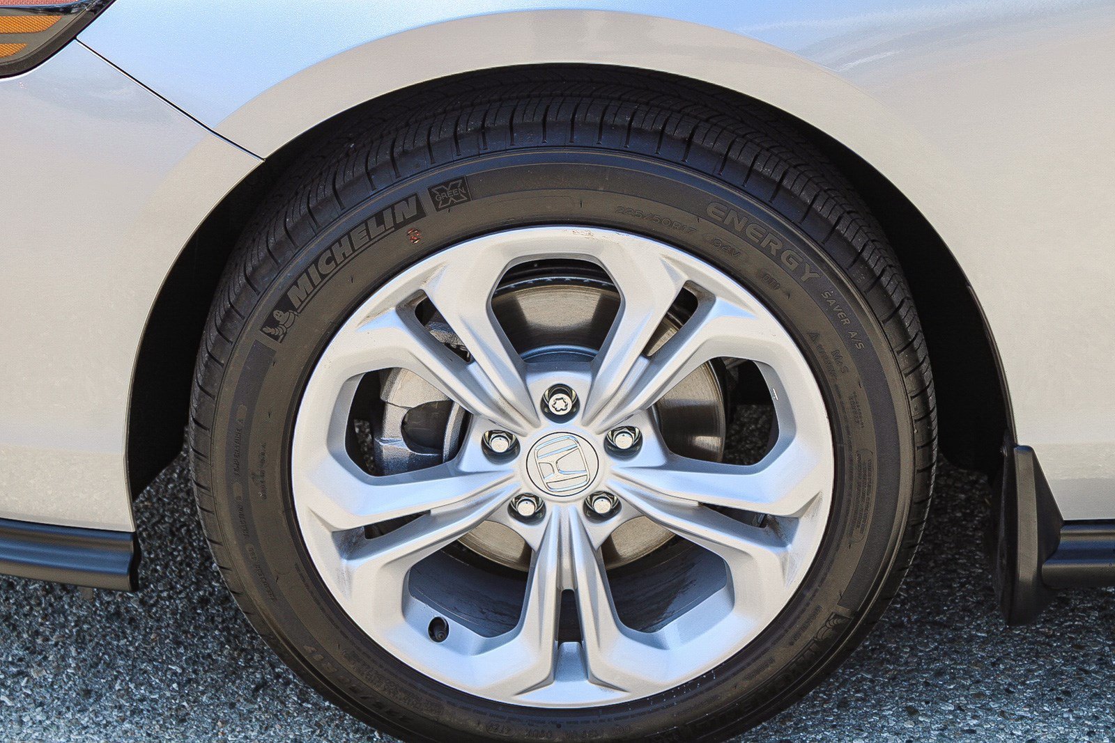 2025 Honda Accord LX - Photo 12