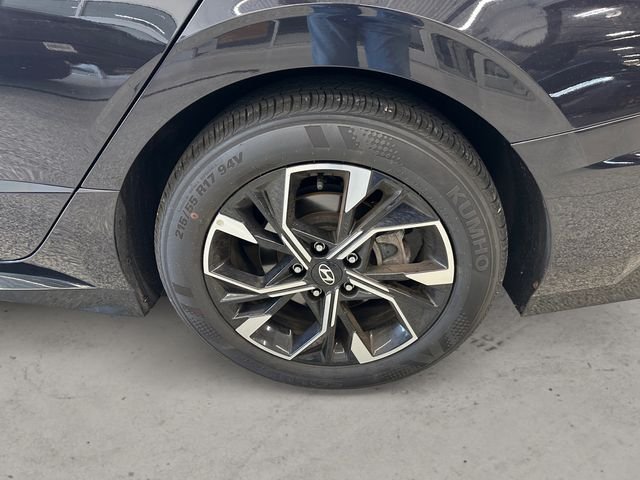 Used 2025 Blue Hyundai SEL image 14