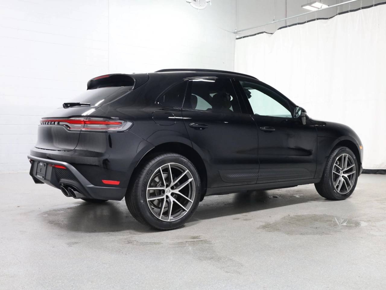 2026 Porsche Macan Base - Photo 9