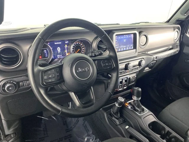 Used 2022 Black Jeep Sport S image 17