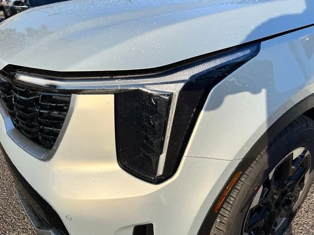 New 2026 White Kia S image 13
