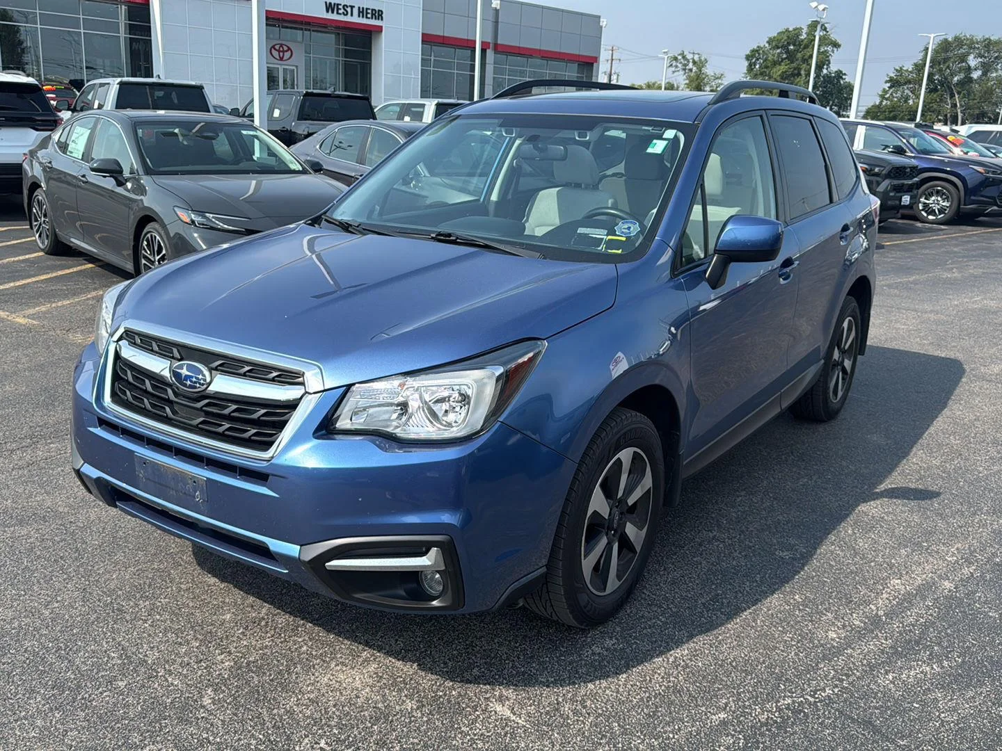 Used 2018 Quartz Blue Pearl Subaru Premium image 3