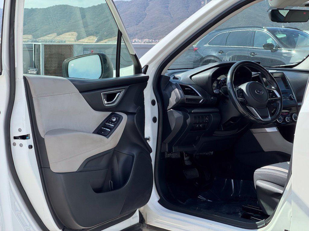 Used 2020 Crystal White Pearl Subaru Premium image 7