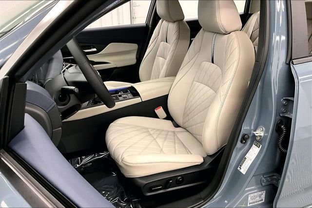 New 2026 Atlantic Gray Metallic Nissan SL image 9