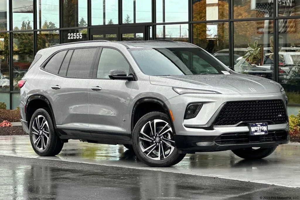 2026 Buick Enclave Sport Touring AWD's photo