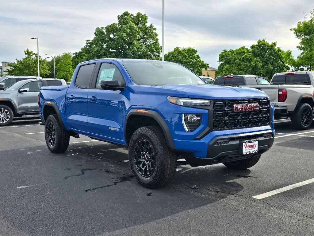 New 2026 Rapids Metallic GMC Elevation image 6