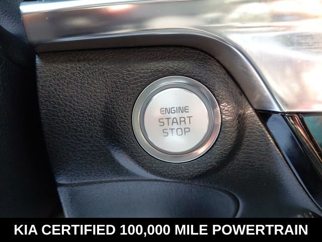 Used 2025 White Kia SX image 18