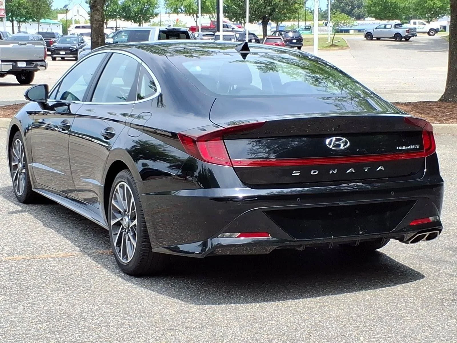 Used 2023 Onyx Black Hyundai Limited image 14