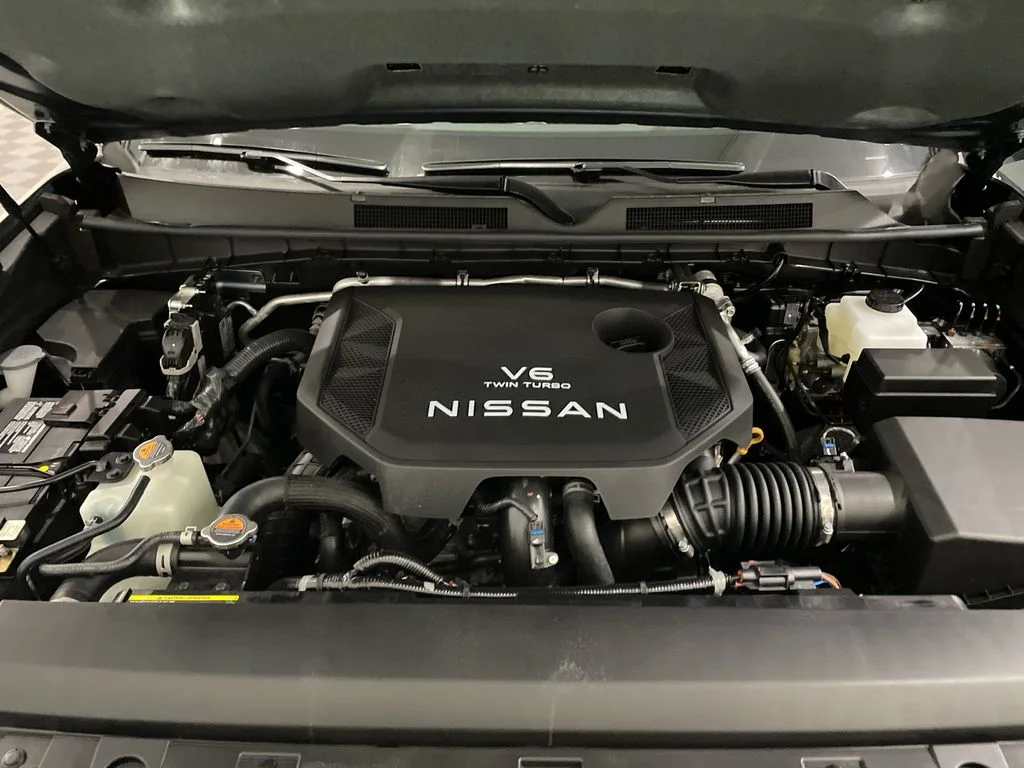 New 2026 Alpine Metallic Nissan Platinum image 32