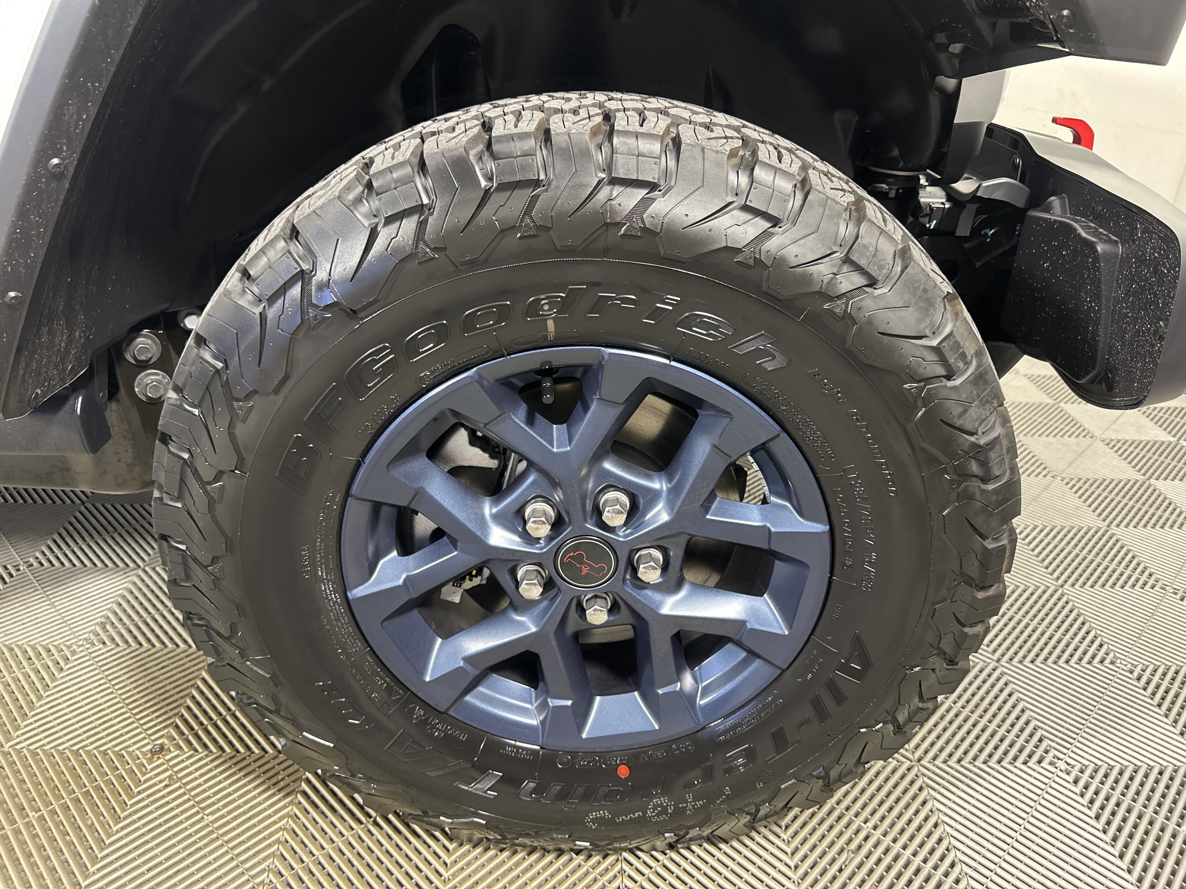 New 2026 Bright White Clearcoat Jeep  image 27