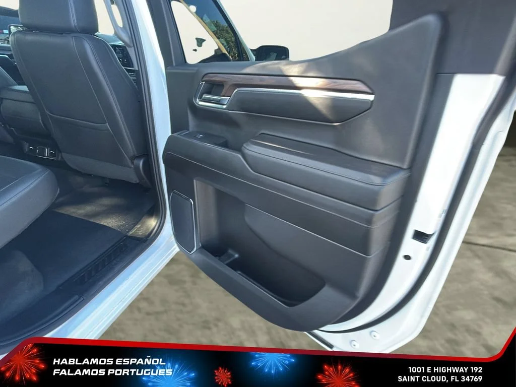 Certified Used 2024 Summit White GMC SLT image 28