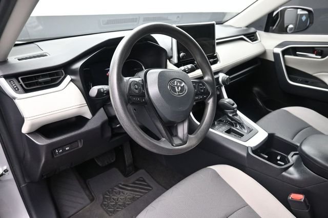 Used 2025 Silver Toyota XLE image 18