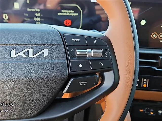 New 2026 Glacial White KIA X-Line All-Wheel Drive image 19