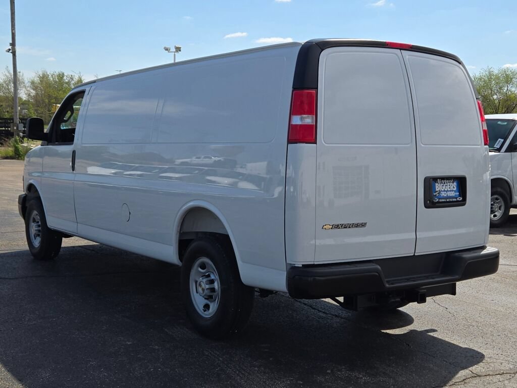 2026 Chevrolet Express Cargo Work Van - Photo 14