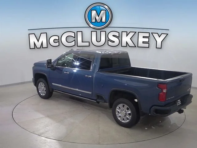 Used 2024 Blue Chevrolet High Country image 22