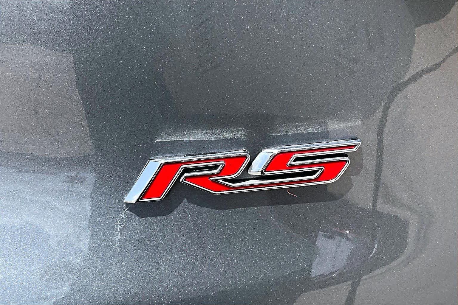 Used 2025 Sterling Gray Metallic Chevrolet RS image 10