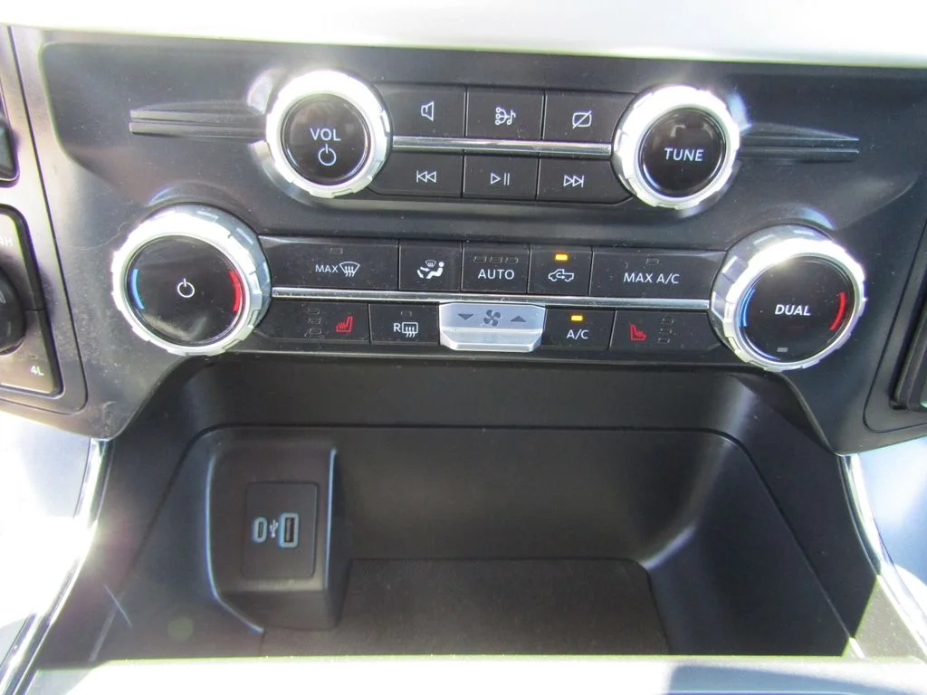 2023 Ford F-150 XLT - Photo 28