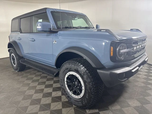 2025 Ford Bronco Outer Banks 4x4's photo