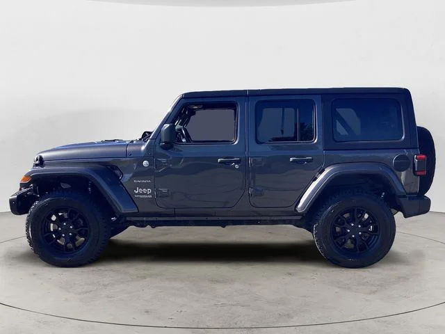 Used 2018 Crystal Metallic Jeep Unlimited Sahara image 2