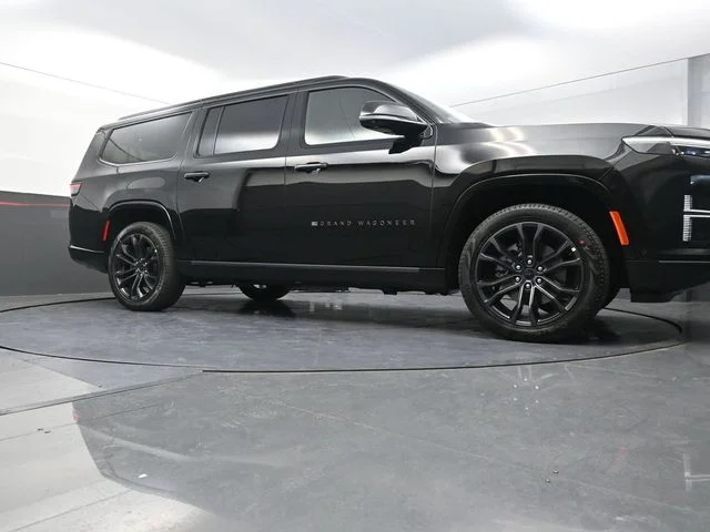 New 2026 High Gloss Black Exterior Paint Jeep Summit Reserve image 19