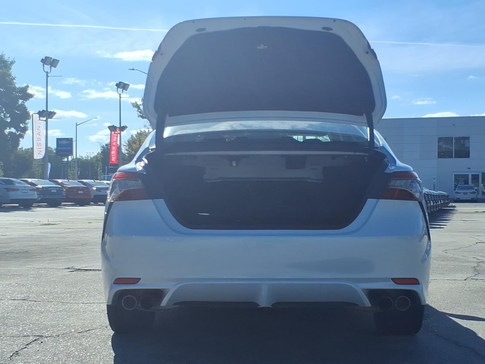 Used 2021 Wind Chill Pearl Toyota XSE image 24